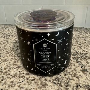 BBW Spooky Cider Lane candle